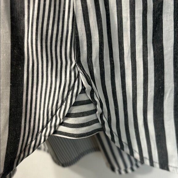 Express Gray & White Striped Sleeveless Button Down Shirt, Women’s Small - Picture 4 of 6